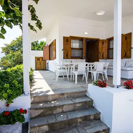 Villa Efi's On The *